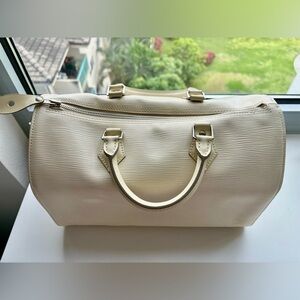Louis Vuitton Epi speedy 30